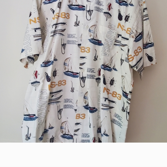 Nautica Brand Button Down Summer Shirt - Picture 5 of 5
